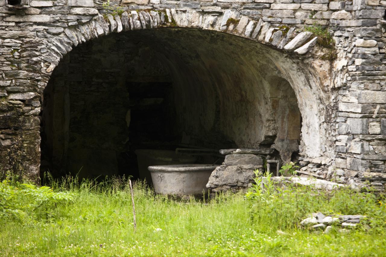 Palazzo Gamboni Swiss Historic Hotel Comologno Exteriér fotografie